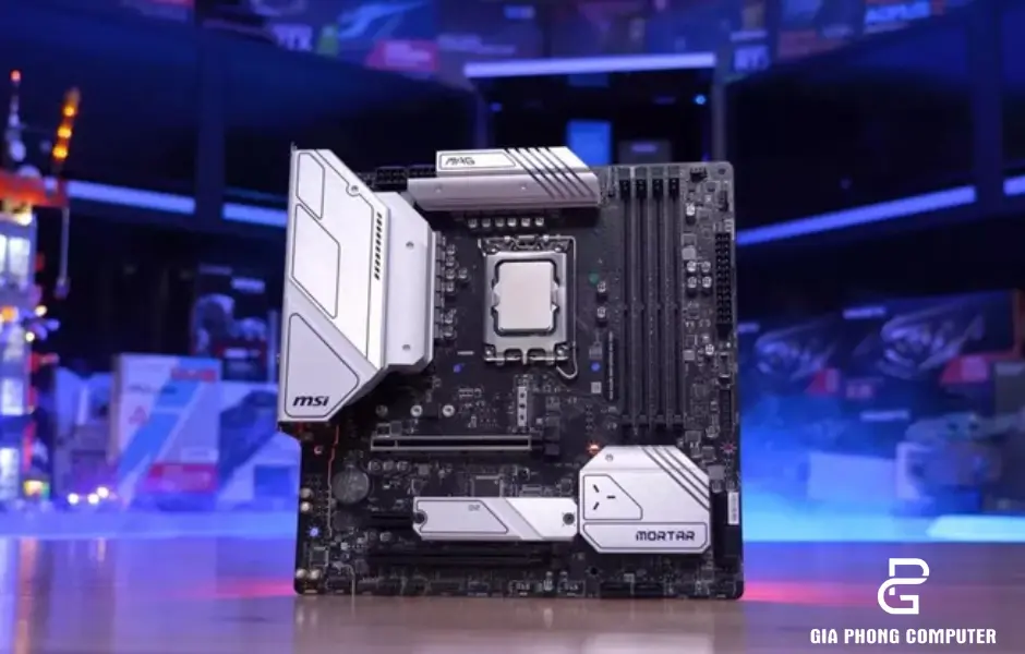 Kiểm tra main máy tính